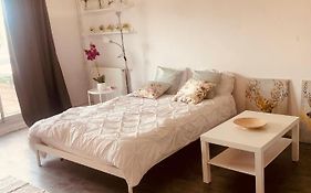 Magnifique studio cosy et lumineux proche de Paris